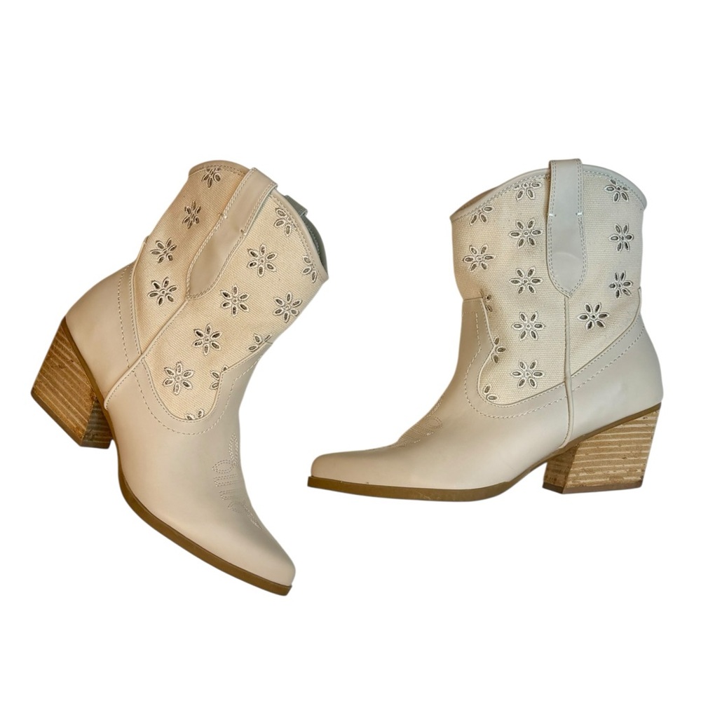 Dolce Vita Cream Western Eyelet Kenzo Ankle Boots